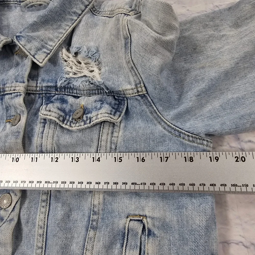 Free People Rumors Denim Jacket WOMENS M Light Wash Distressed Cotton Trucker - Picture 8 of 14